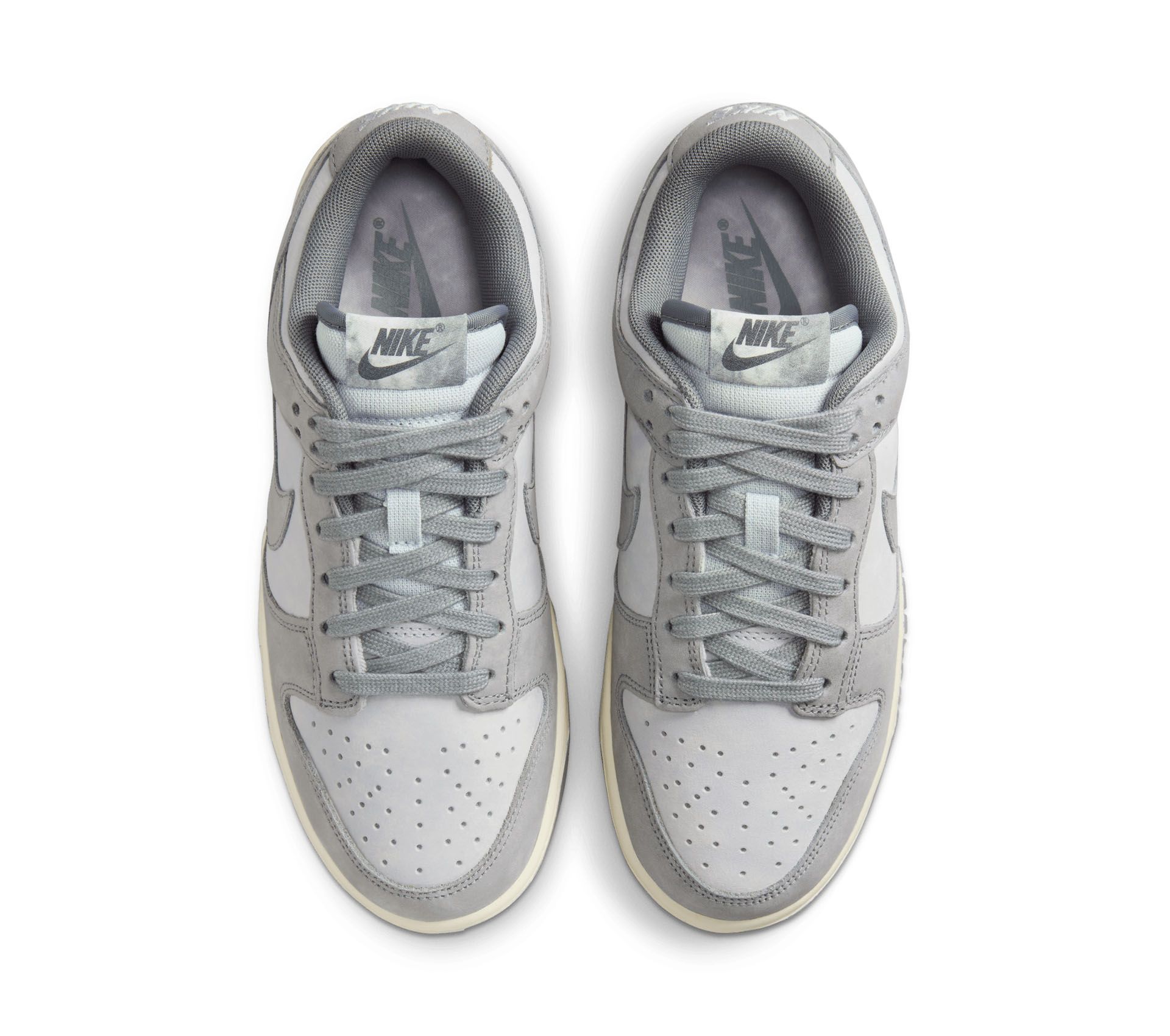 Image #3 of WMNS DUNK LOW