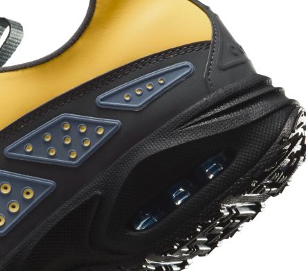 W AIR MAX SNDR SATURN GOLD