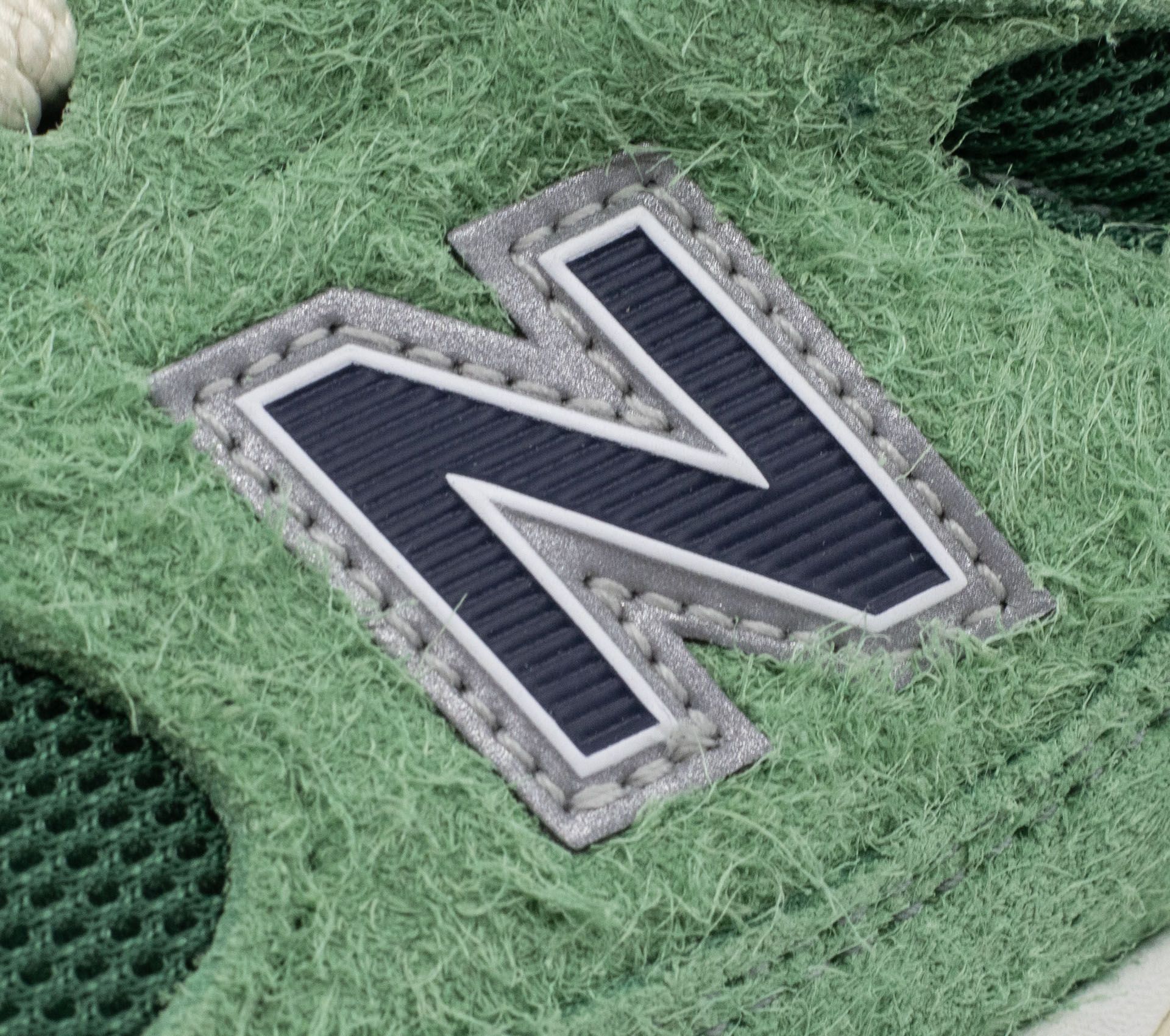 Image #4 of MADE IN UK U991V2 MINERAL GREEN
