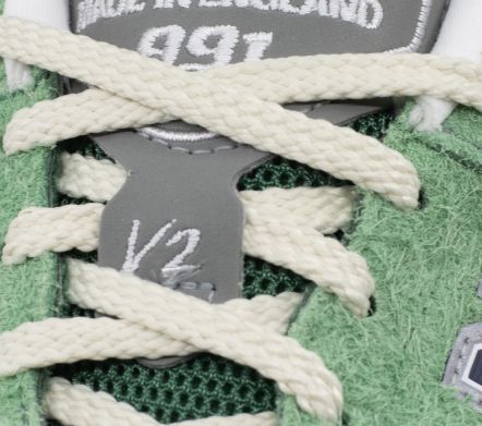 MADE IN UK U991V2 MINERAL GREEN