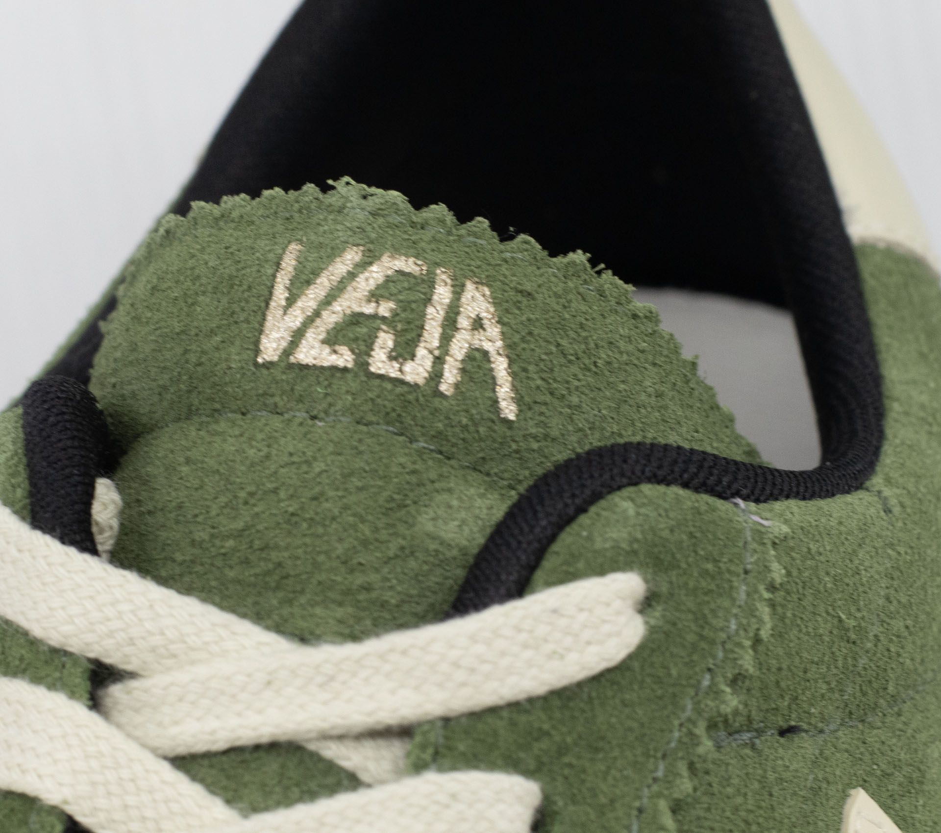 Image #4 of PANENKA SUEDE MILITAR PIERRE BARK