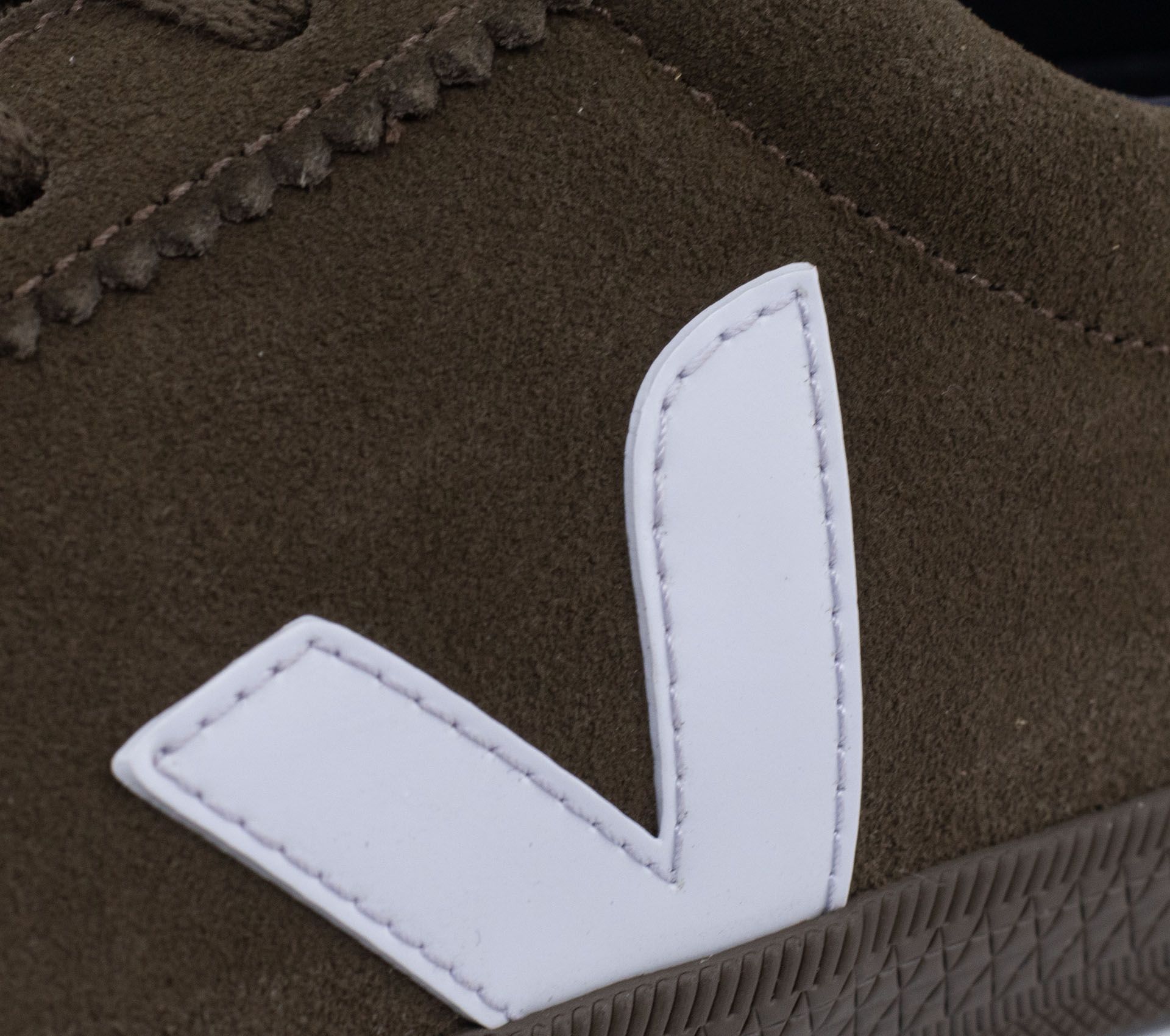 Image #3 of Volley Suede Eagle Swan