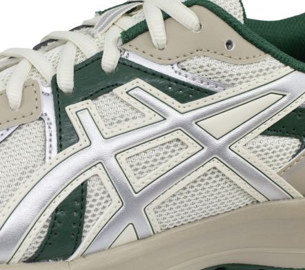 Jog 100s "Pale Oak / Pure Silver"