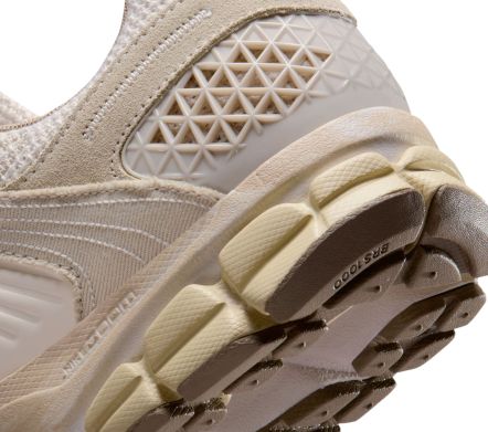 Zoom Vomero 5 Muslin "Swoosh Stitch"