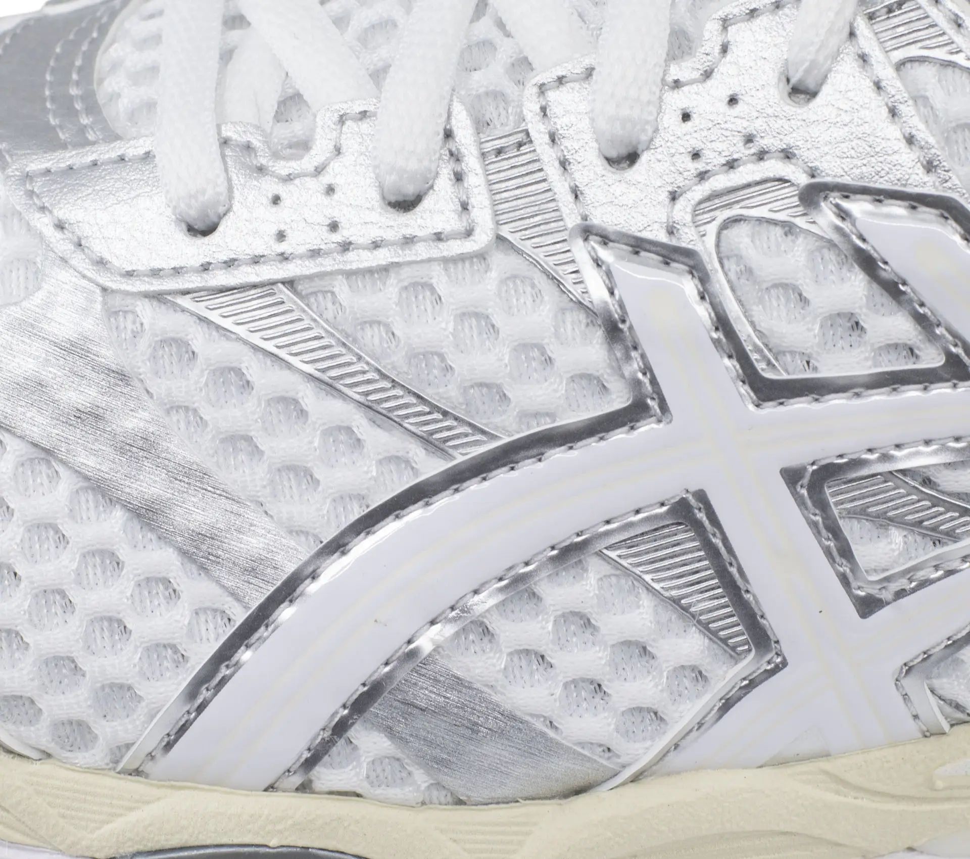 Image #4 of Gel-Cumulus 16 White