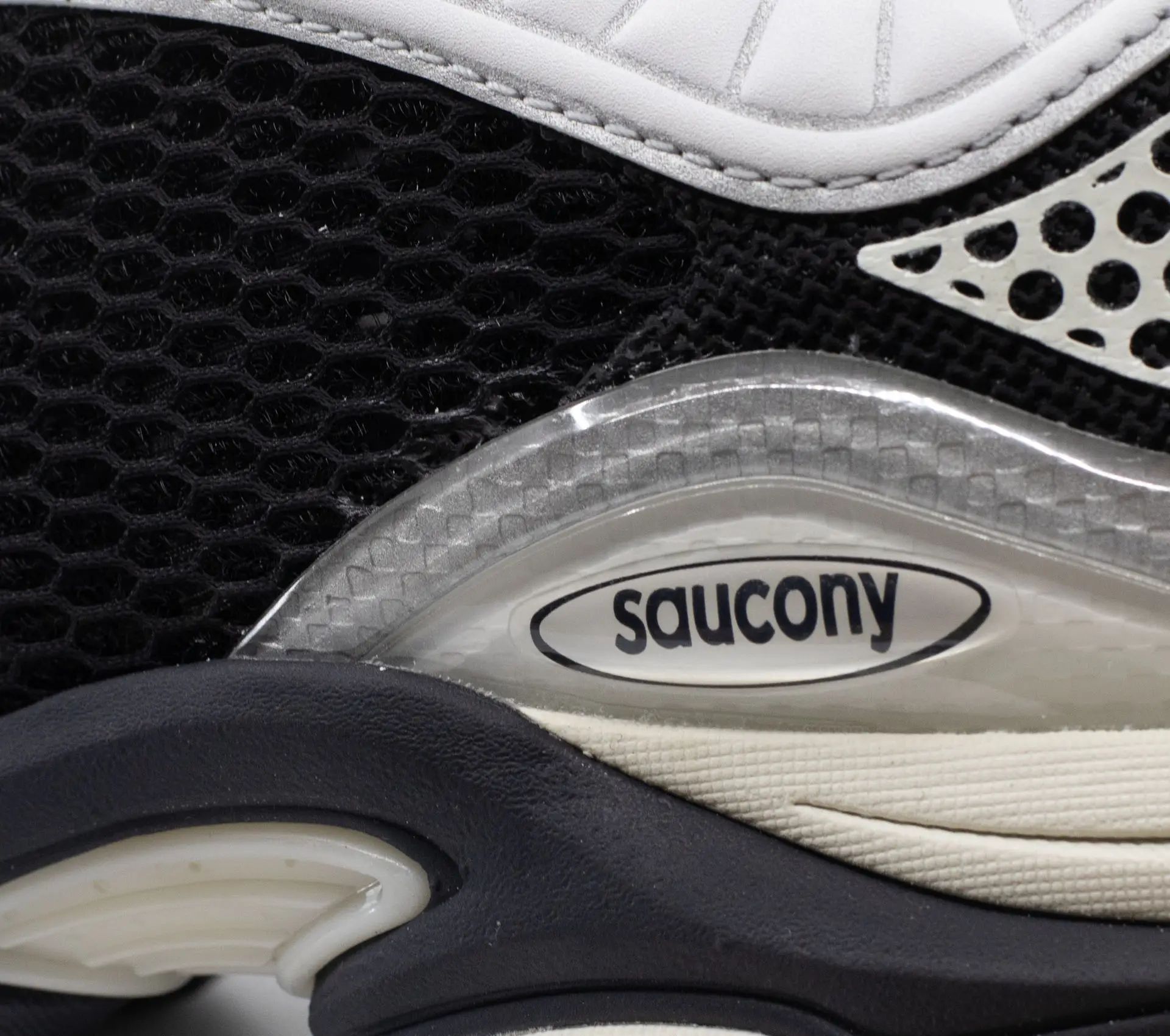 Image #5 of ProGrid Paramount Black / White