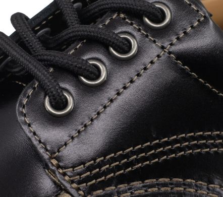 Lowell 4 Eye Loc Tee Black Analine