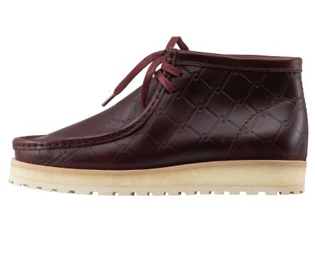 Wallabee Scout x Starcow "The Cage"