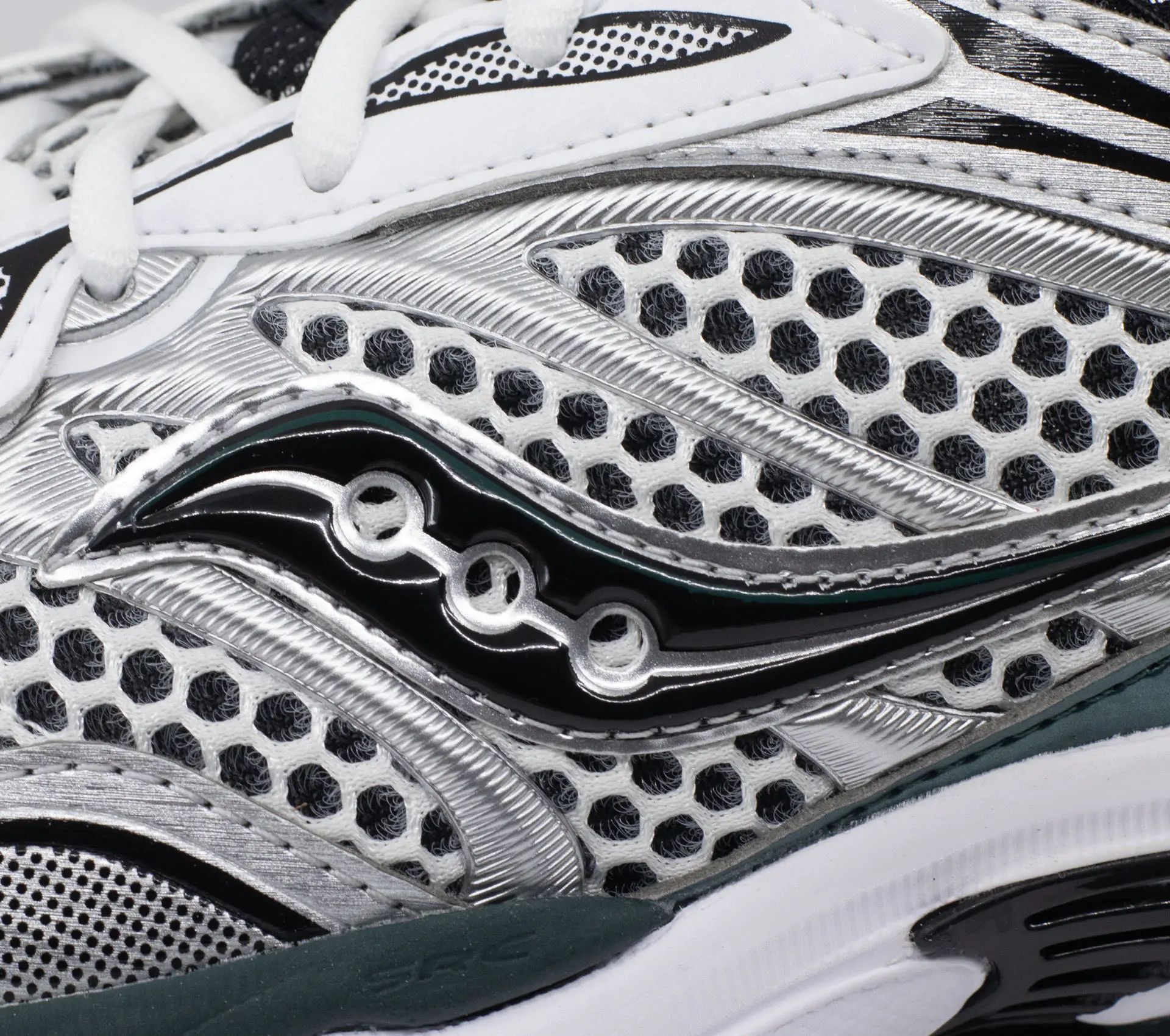 Image #5 of ProGrid Omni 9 "White / Pine Green"