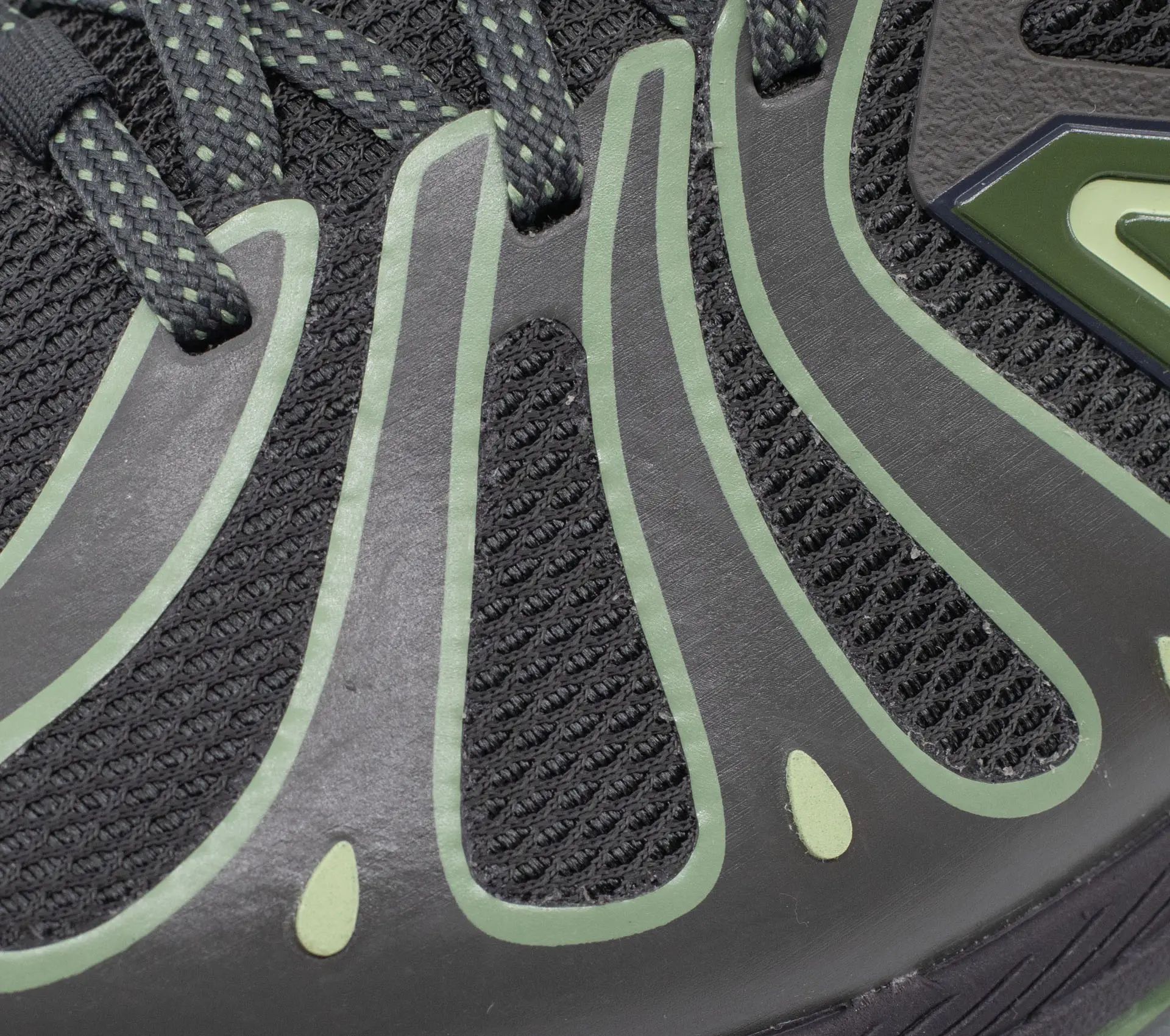 Image #4 of 1890 Faded Black