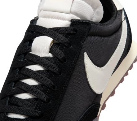 Waffle Racer Black Sail