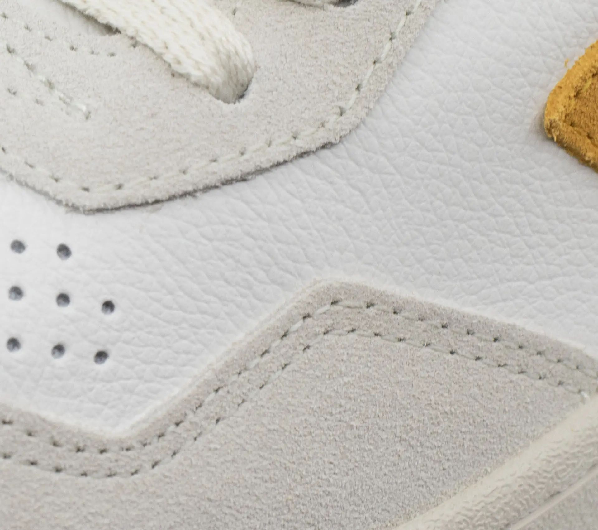 Image #4 of V-90 O.T. Leather White Safran