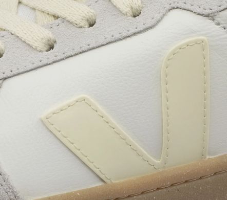 V-82 Leather Pure Calcaire Black