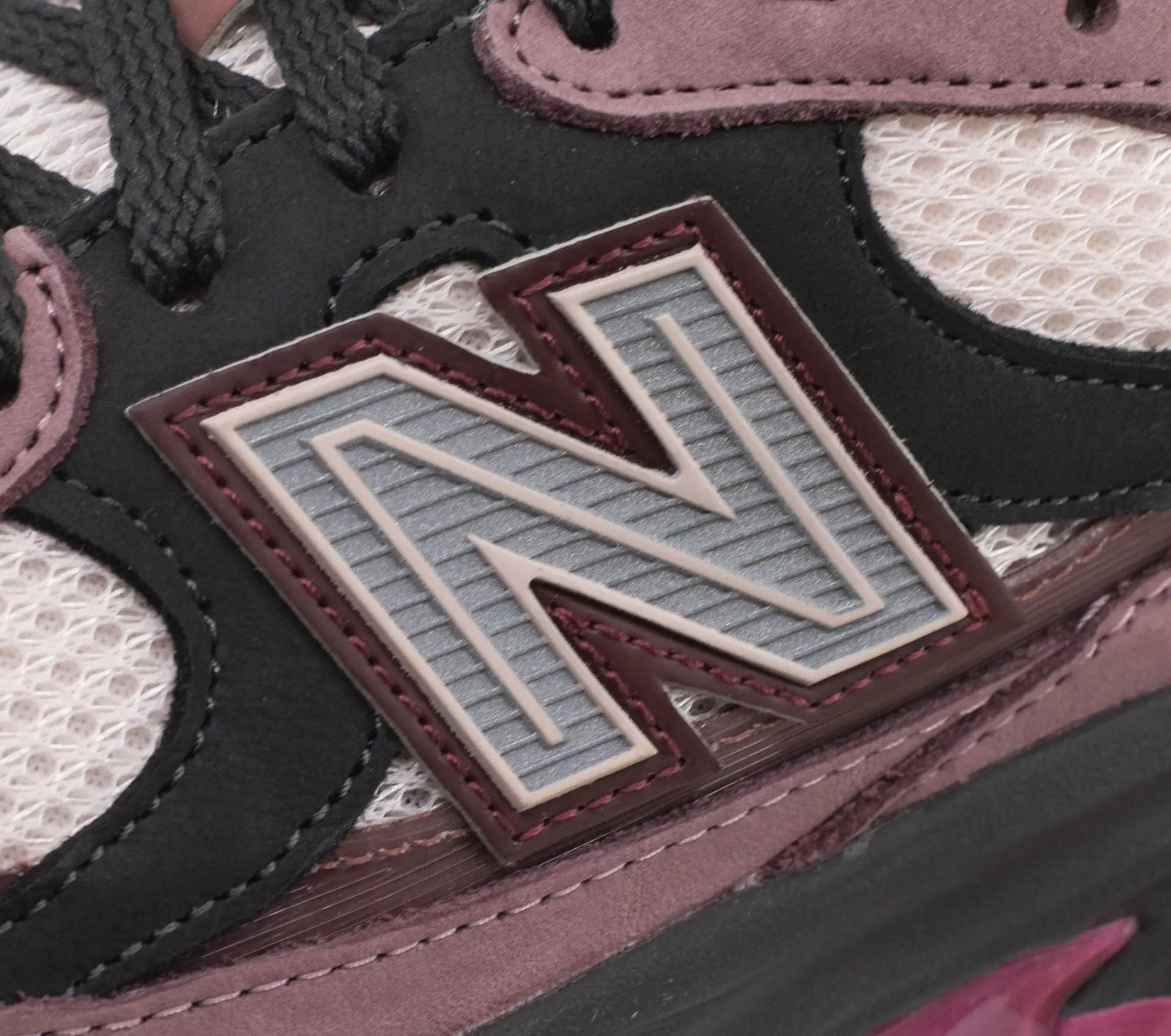 Image #5 of U2010 " Black Pink"