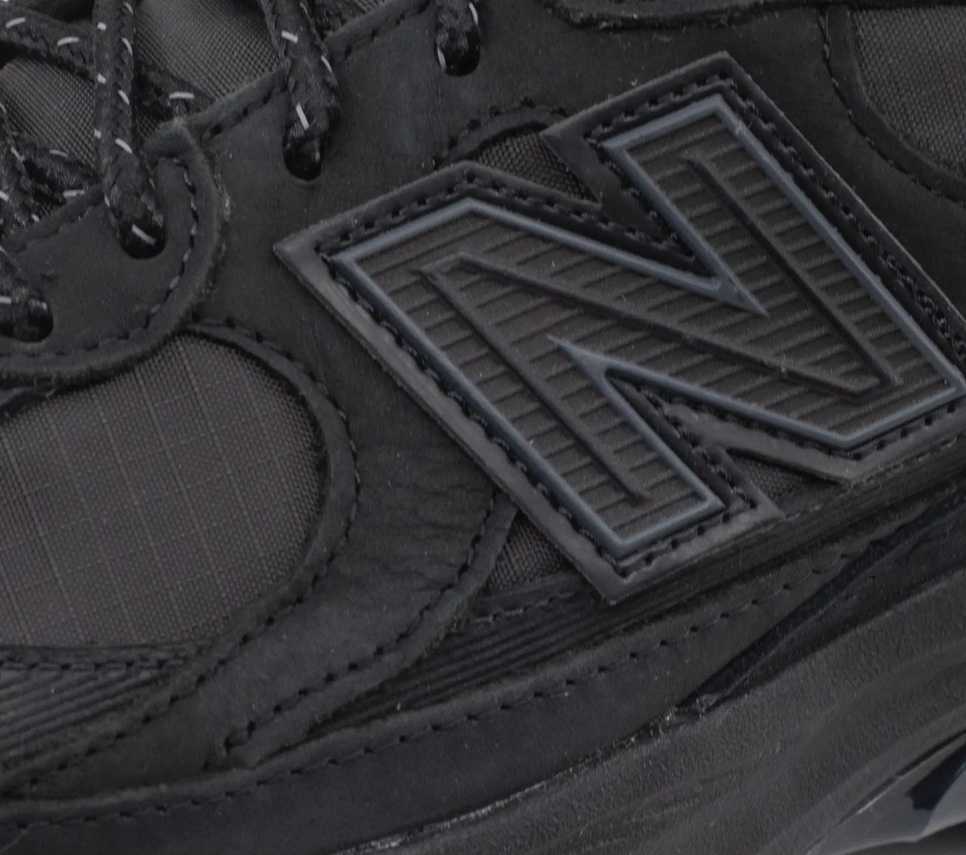 Image #6 of U2010 "Faded Black"