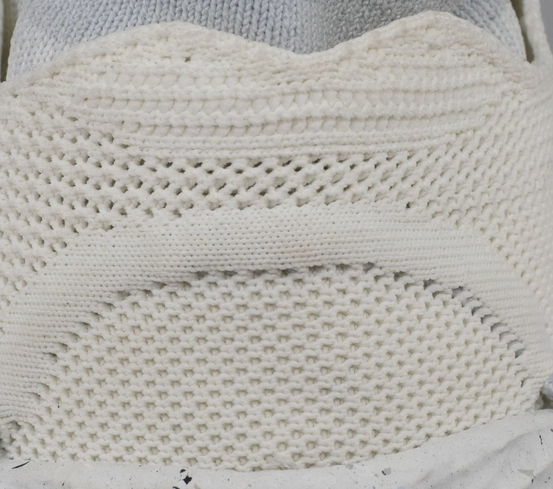 Image #7 of Roku White