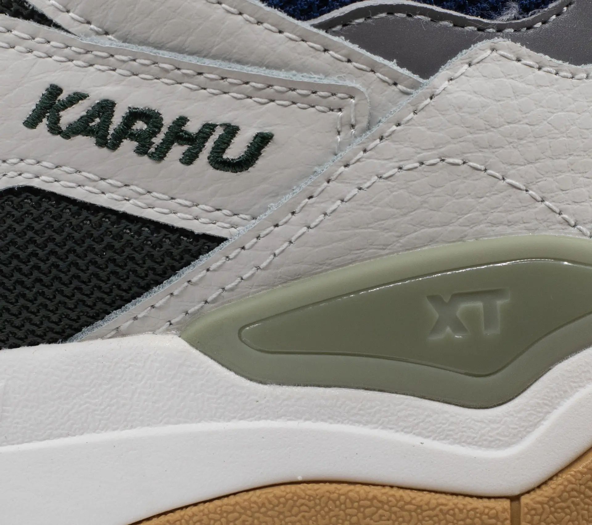 Image #7 of Fusion XT Blanc De Blanc / Blue Opal