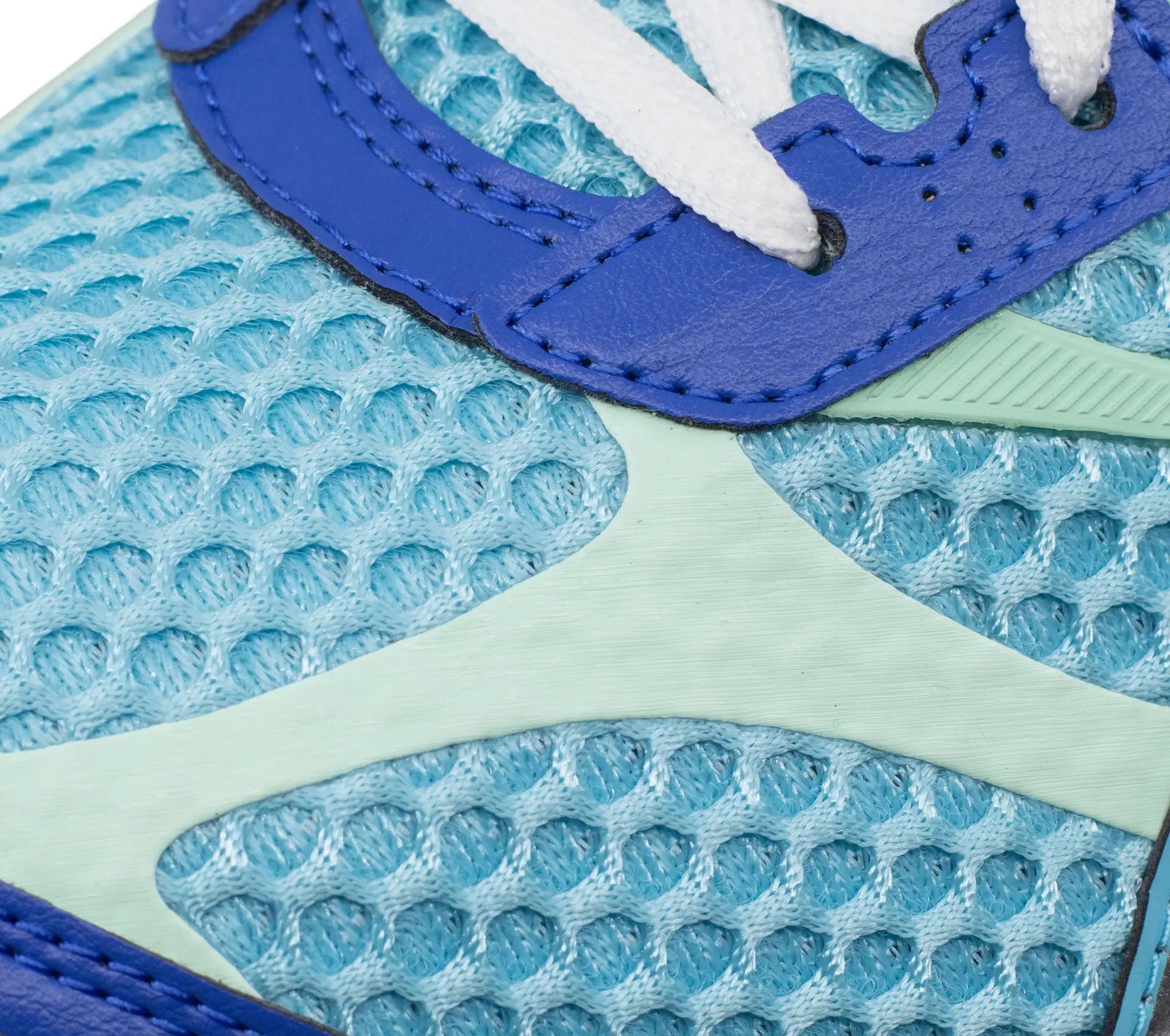 Image #4 of Gel-Cumulus 16 Aquarium / Pure Silver