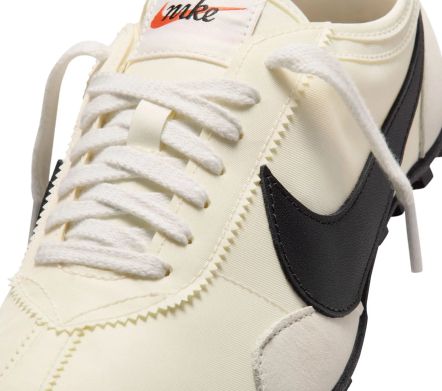 Moon Shoe OG SP "Soft Pearl And Black"