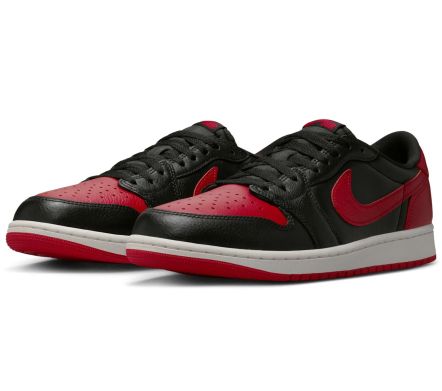 Air Jordan 1 Retro Low OG...