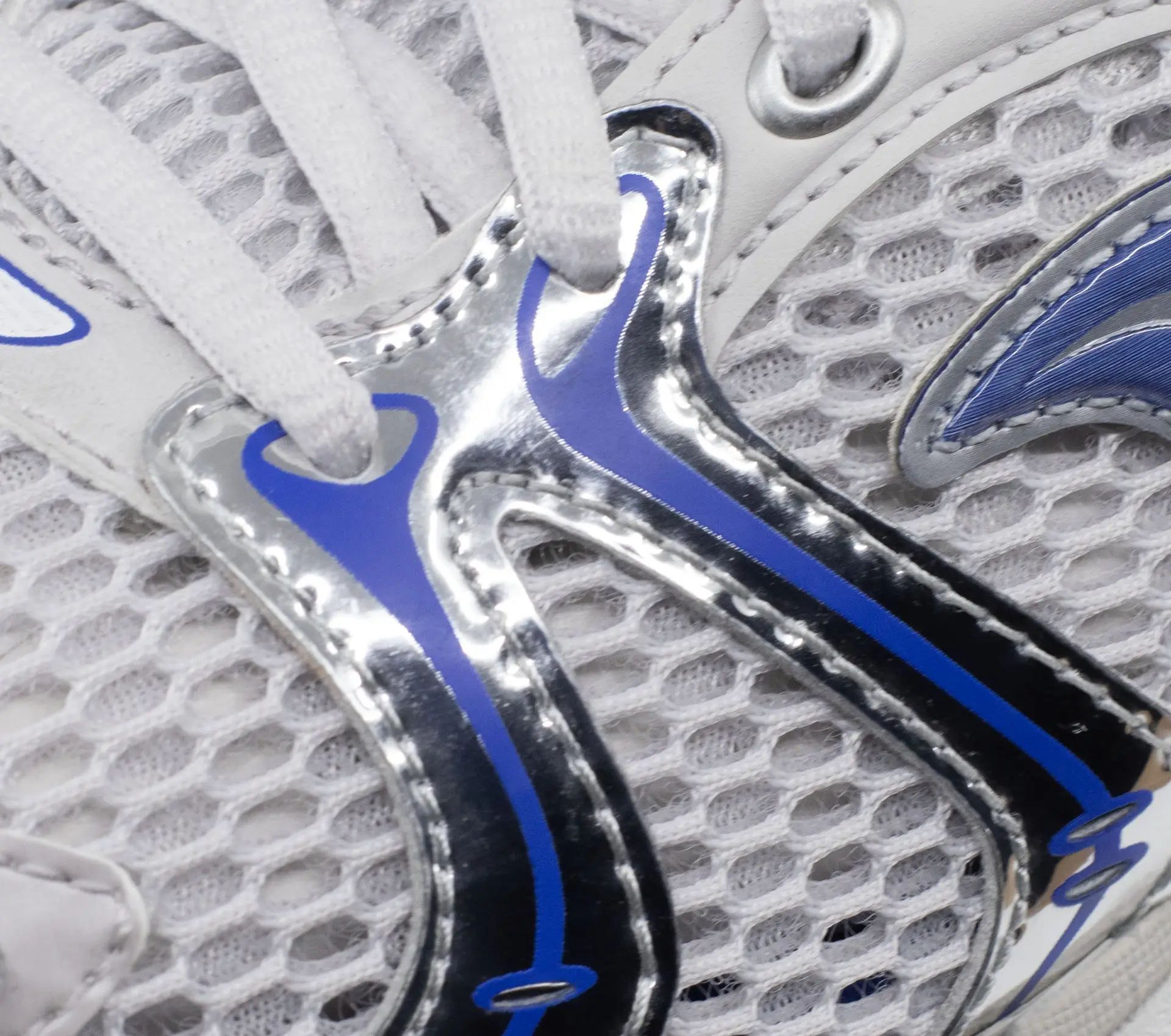 Image #4 of ProGrid Triumph 4 "Mist / Lapis"