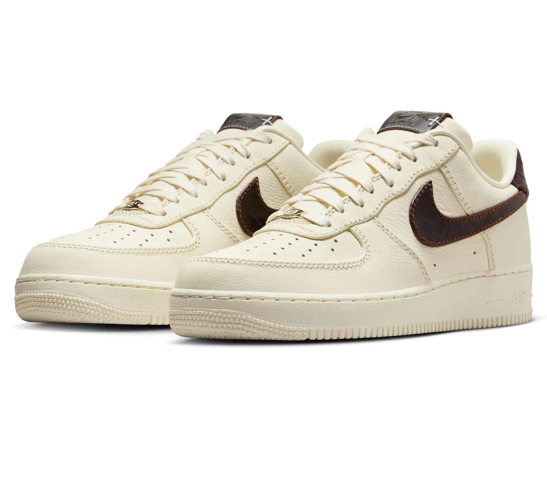 Air Force 1 '07 "Soft Pearl / Brown"