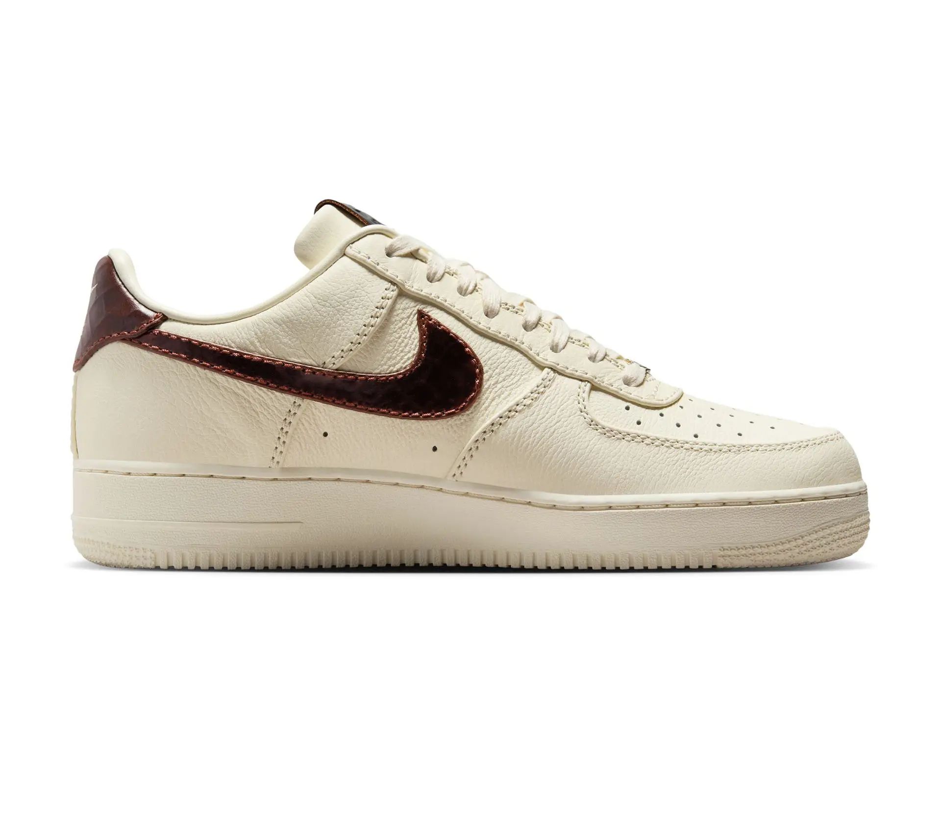 Air Force 1 '07 "Soft Pearl / Brown"