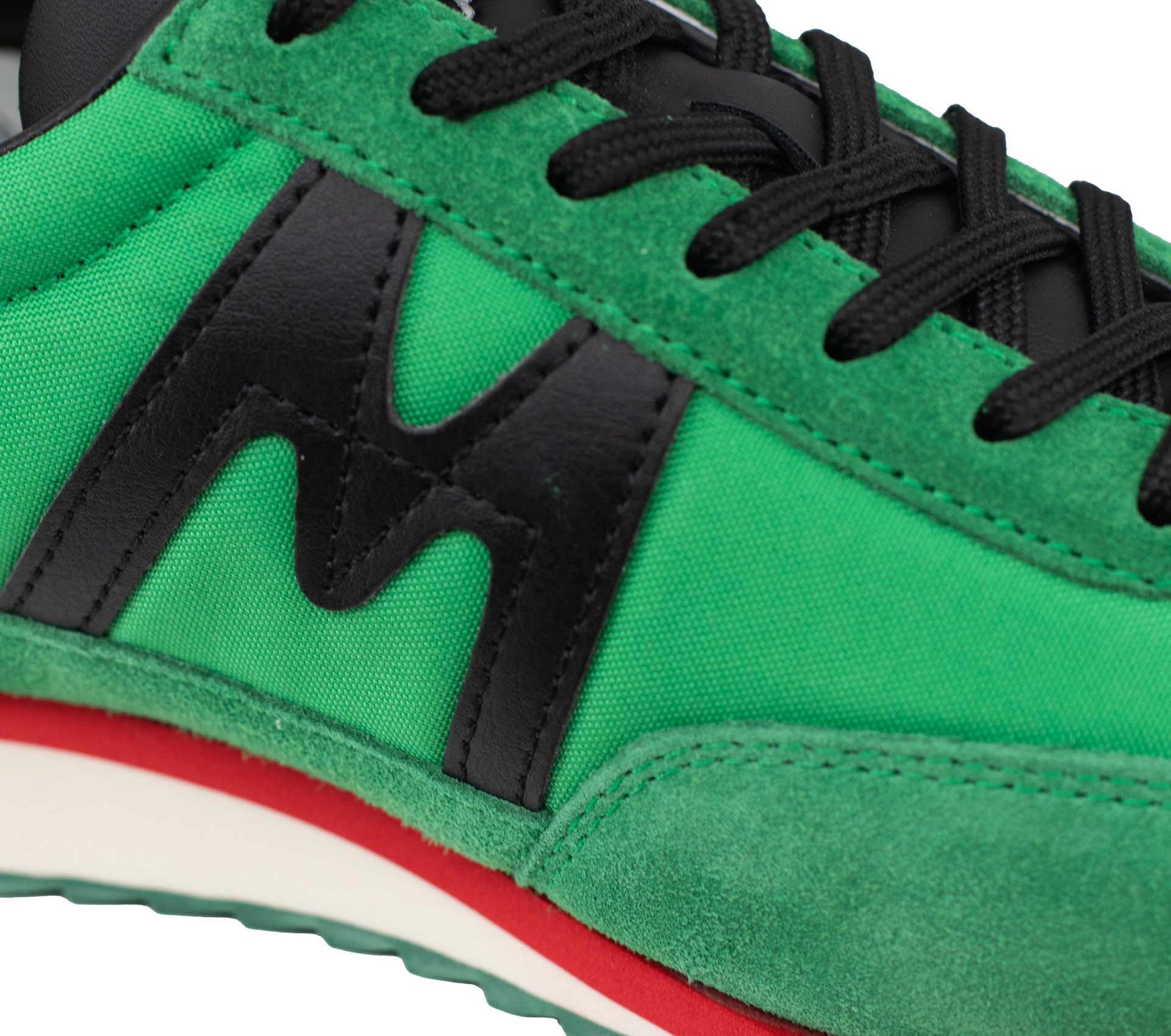 Mestari 76  Green Bee / Jet Black