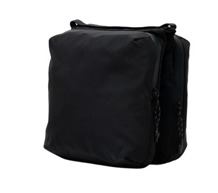 Image #1 of CASSETTE SACOCHE MEDIUM BLACK TECH SATEEN