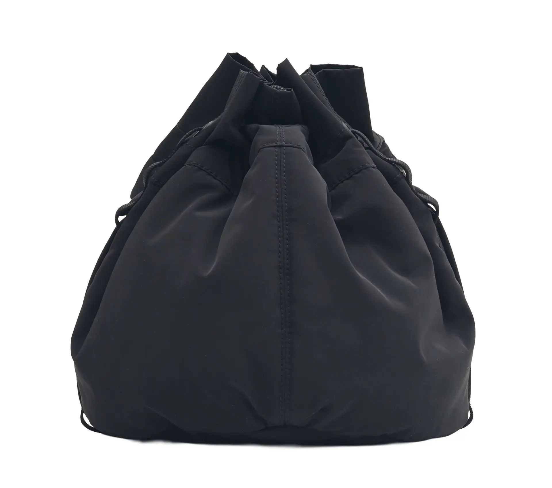 Cargo Bucket Medium Black Tech Sateen