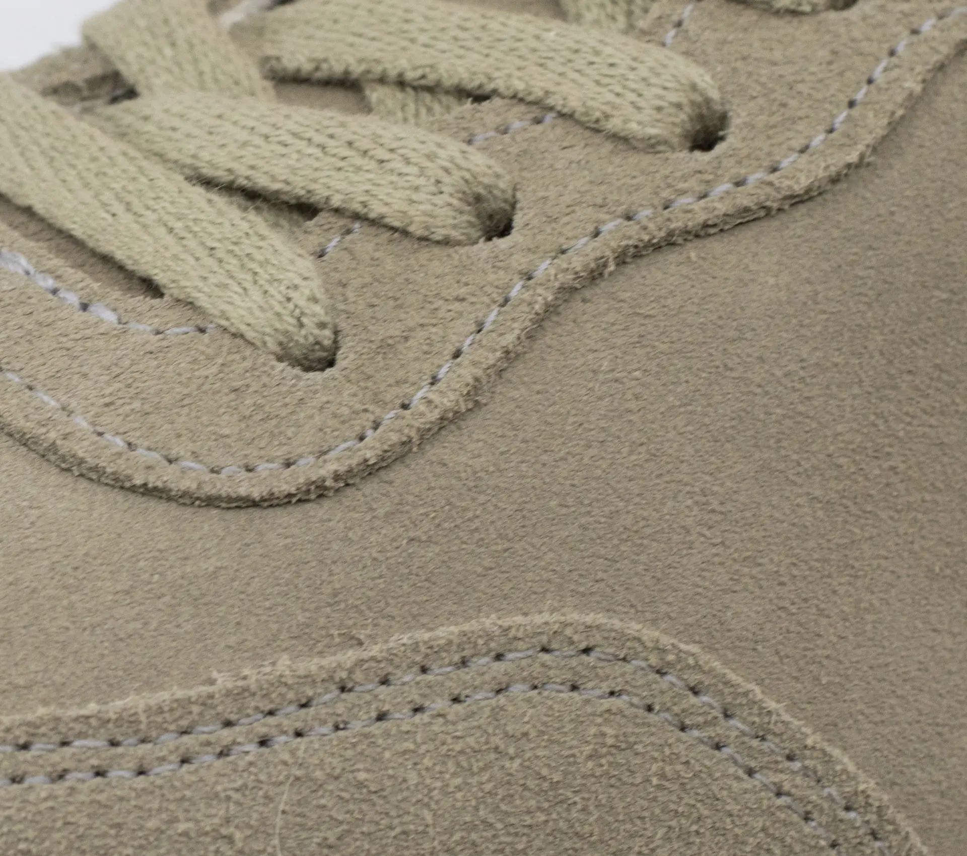 GT Suede Taupe Pierre