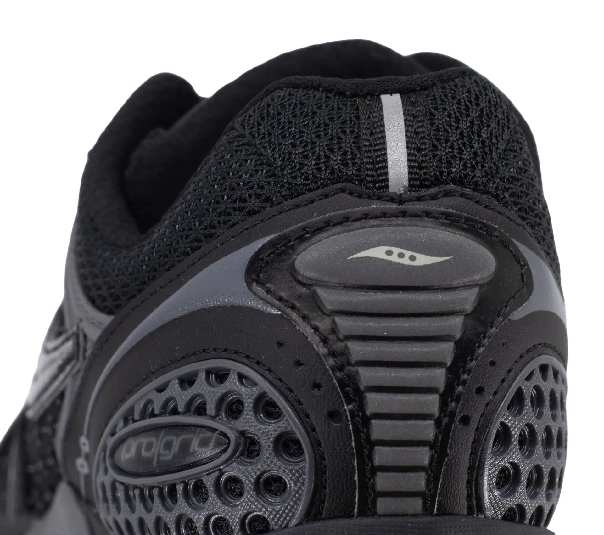 ProGrid Triumph 4 "Fabricated Future" Black / Carbon