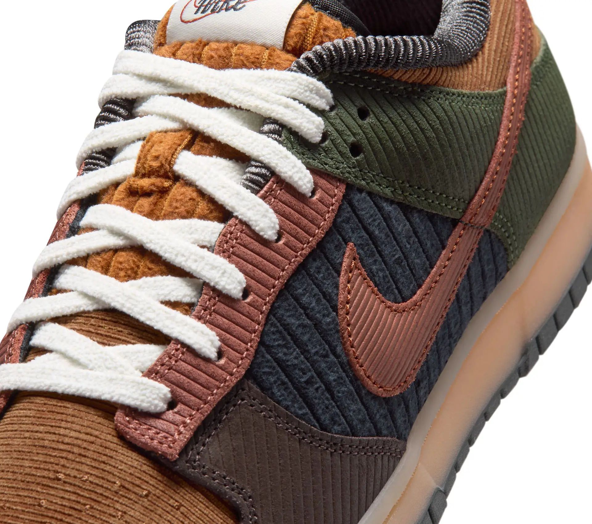 Dunk Low Corduroy Light British Tan