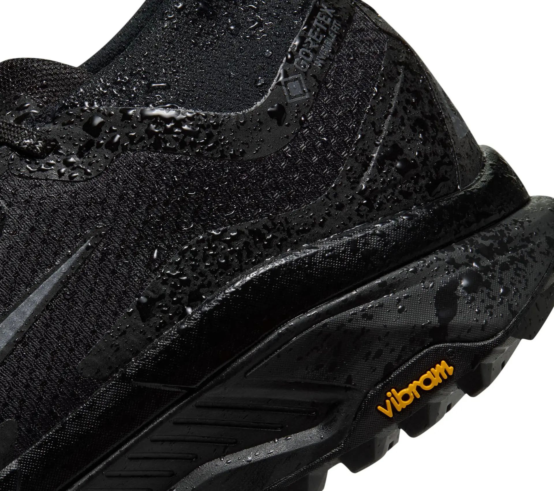 ACG Zegama Trail Gore-Tex Black